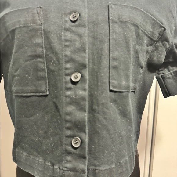 Oak + Fort Denim Cropped Short Sleeve Top - Picture 7 of 11